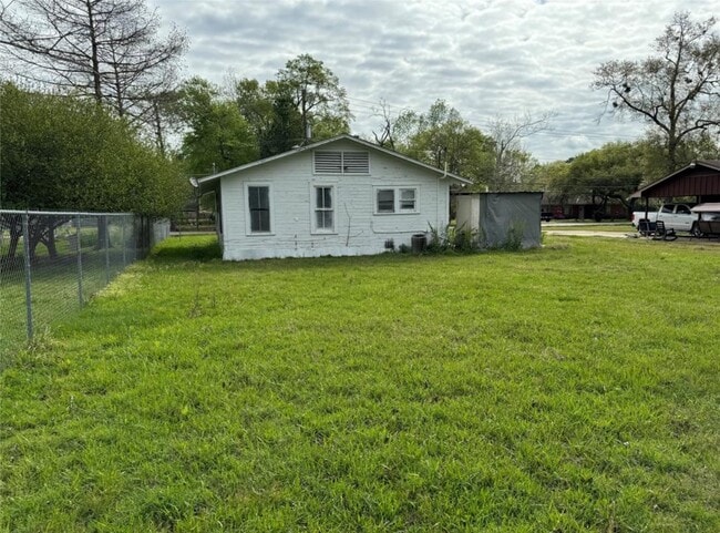 Building Photo - 500 Tanner Ave