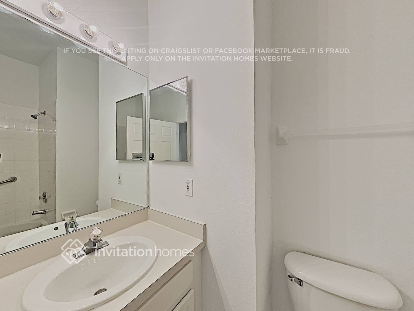 Building Photo - 13707 Ogakor Dr