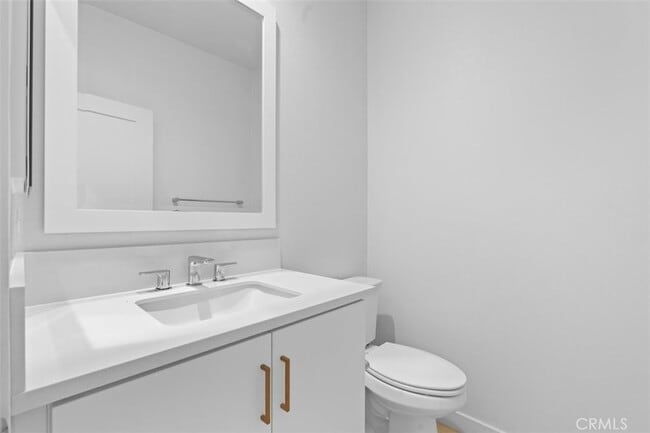 Building Photo - 35963 Bertain Dr