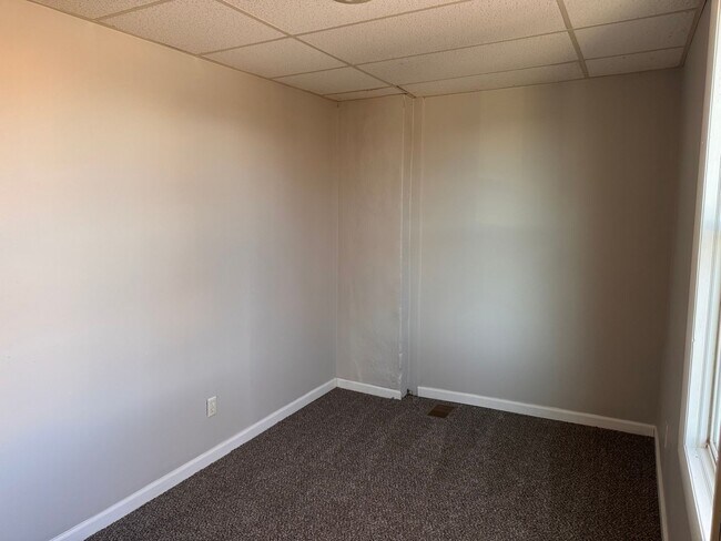 Building Photo - 2102-2104 Messanie St.