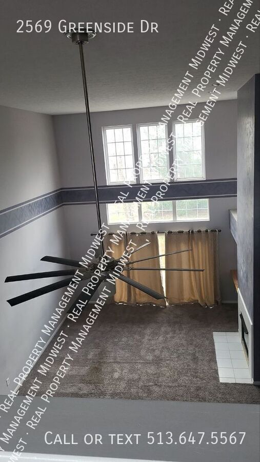 Building Photo - 2569 Greenside Dr