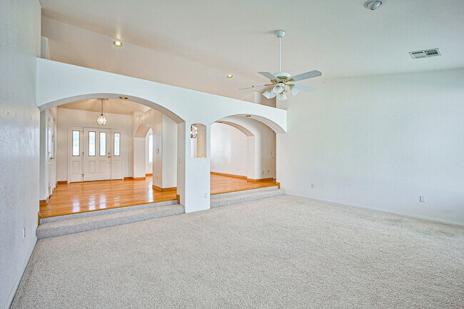 Building Photo - 6025 Egan Crest Dr