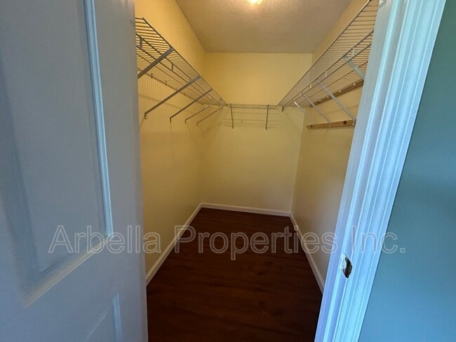 Building Photo - 295 Arrowood Rd