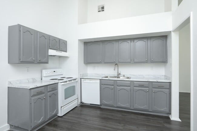 Building Photo - 17518 Bullis Gap Dr