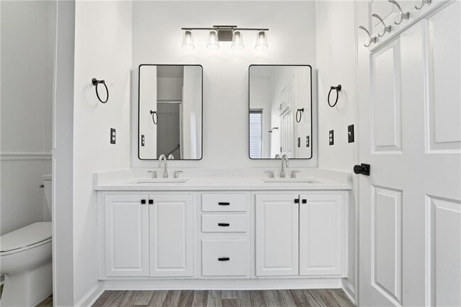 Building Photo - 205 Towne Ridge Dr