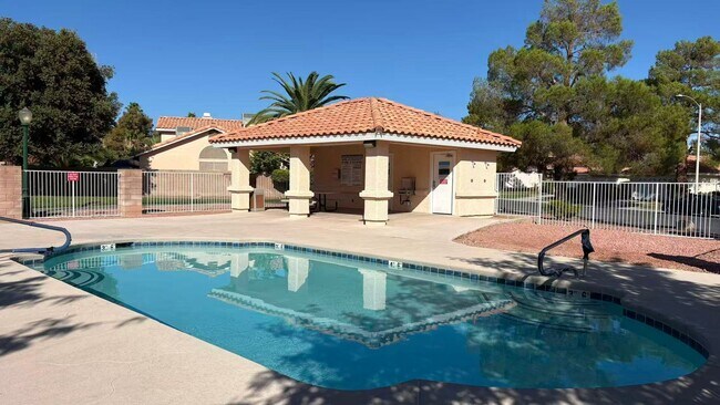 Building Photo - 42 Quiet Desert Ln