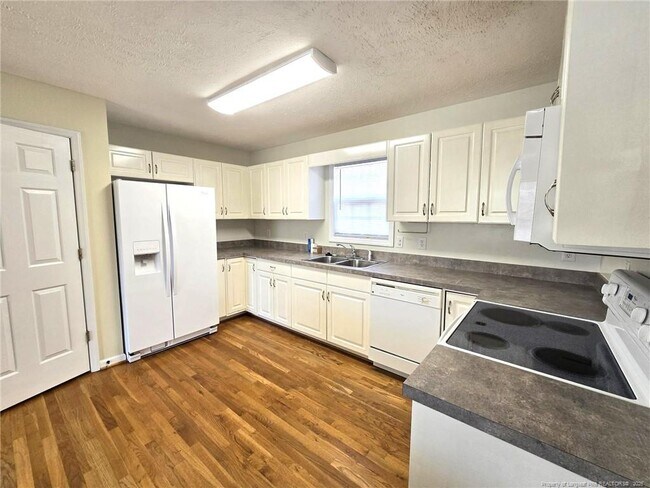 Building Photo - 359 Arlington Dr