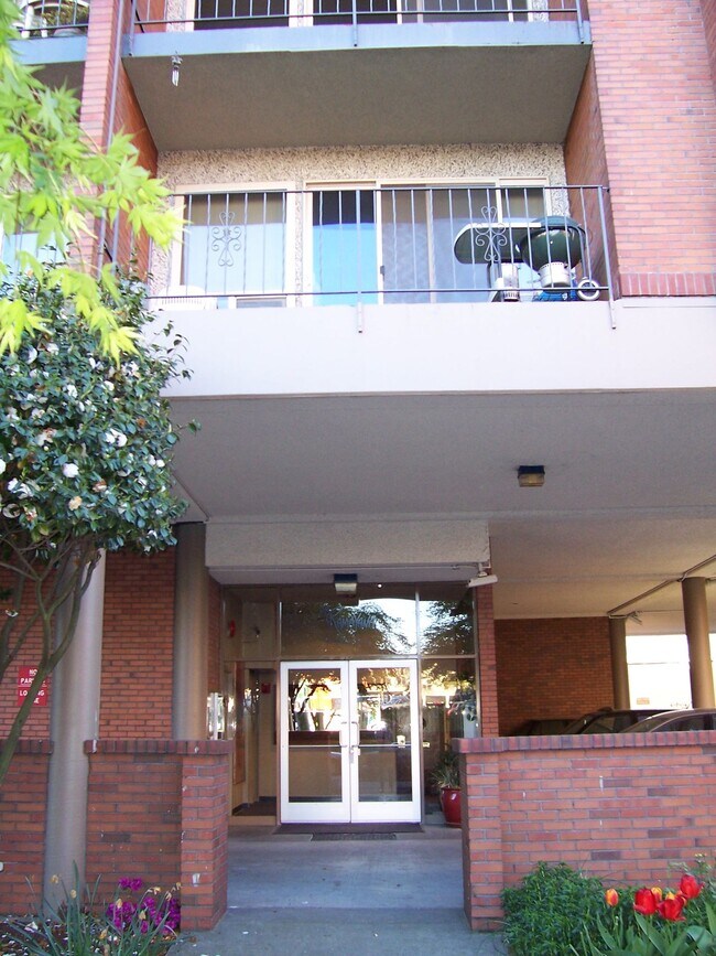 Building Photo - Ramayana Apartments