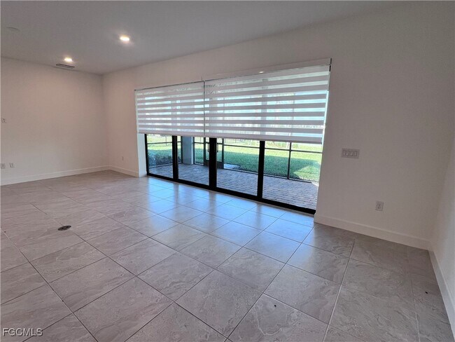 Building Photo - 3700 Passion Vine Dr