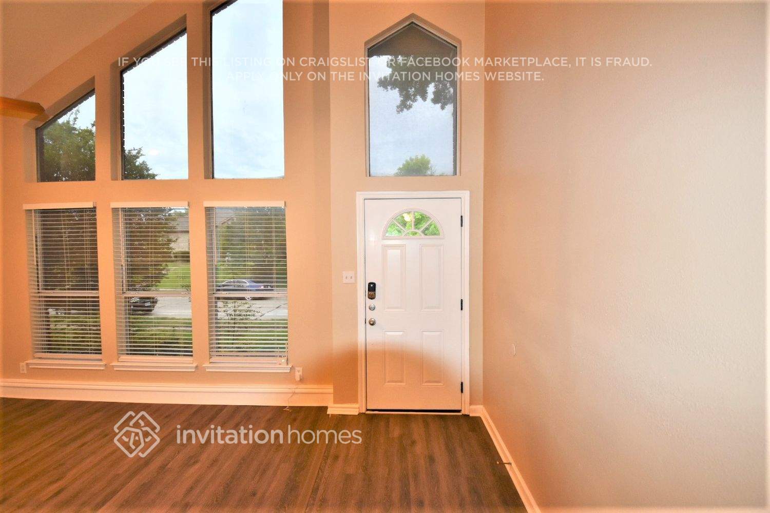 Building Photo - 2043 Hearthstone Dr