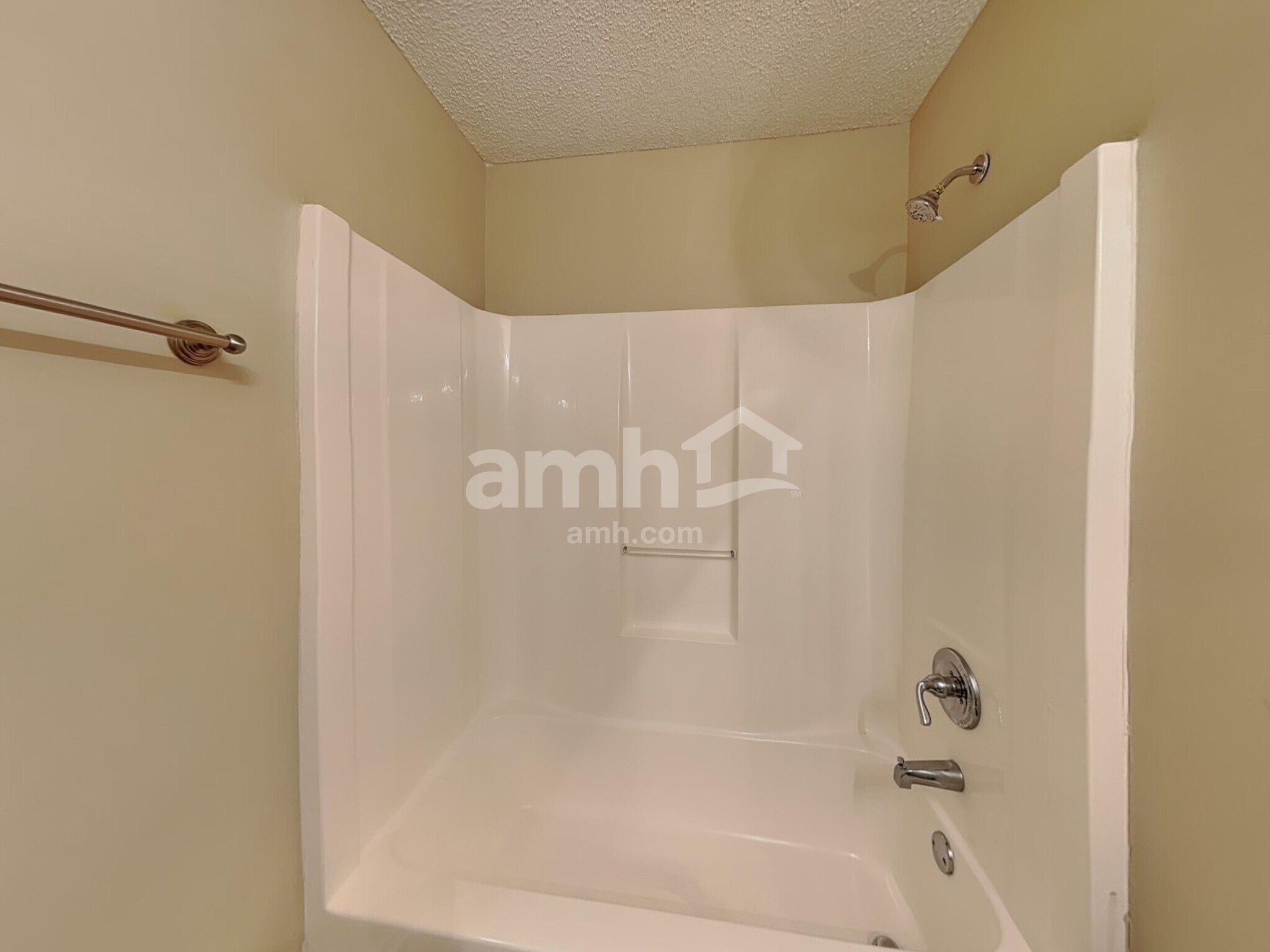 Building Photo - 4445 Tuckahoe Ct