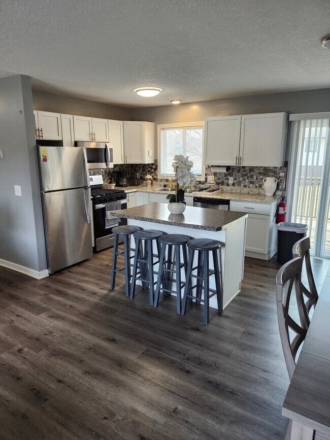 Building Photo - 7211 Camden Ave N