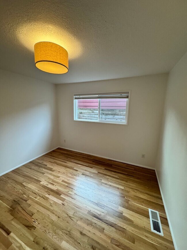 Building Photo - Beautifully remodeled 4 bedroom with ADU! PVT backyard, garage pets ok!