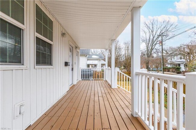 Building Photo - 138 D View Ave