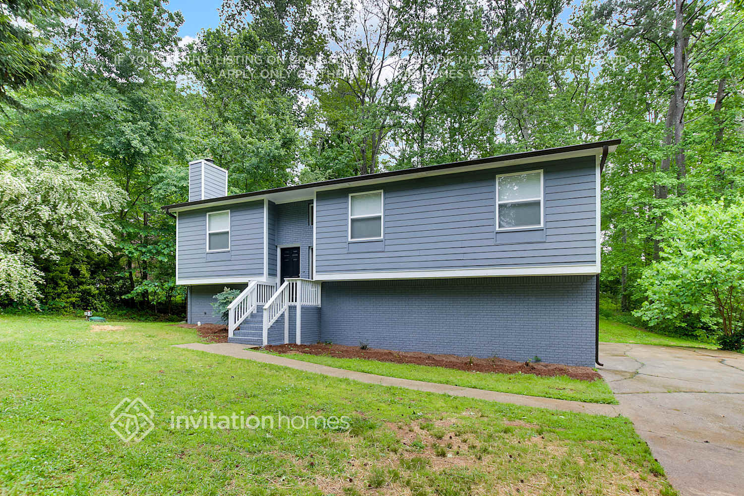 Building Photo - 6165 Queens Rd