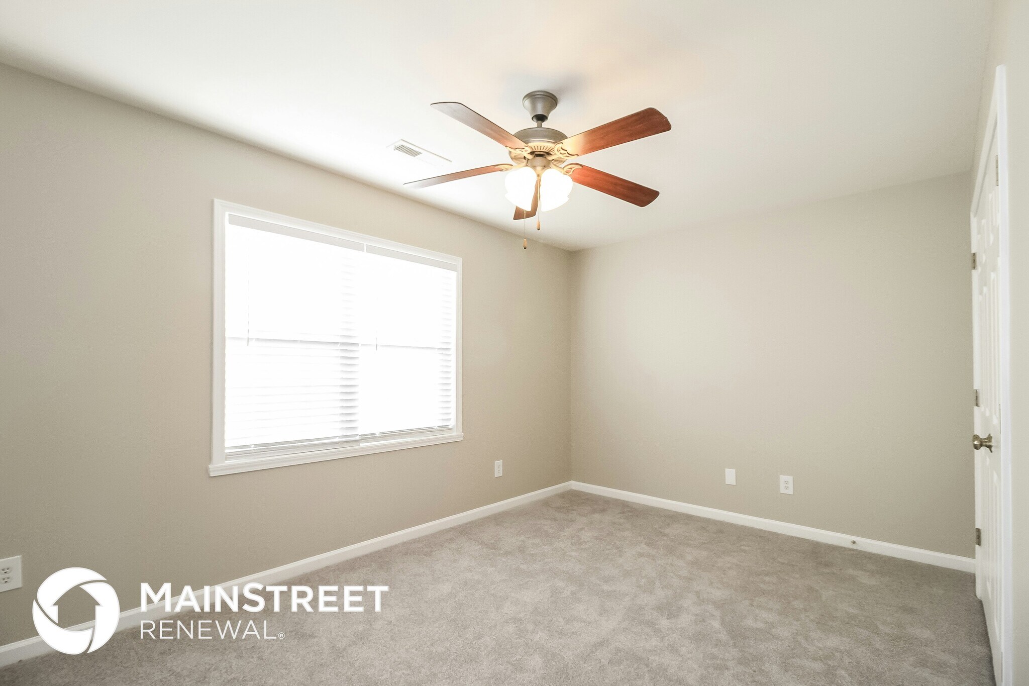 Building Photo - 5817 Sunny Ridge Tr