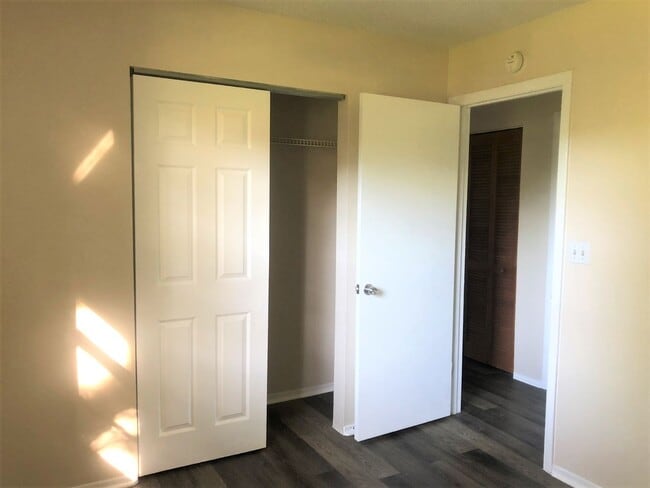 Building Photo - 3BR/2BA Home w/ a Deck!! NO APPLICATION FEE!