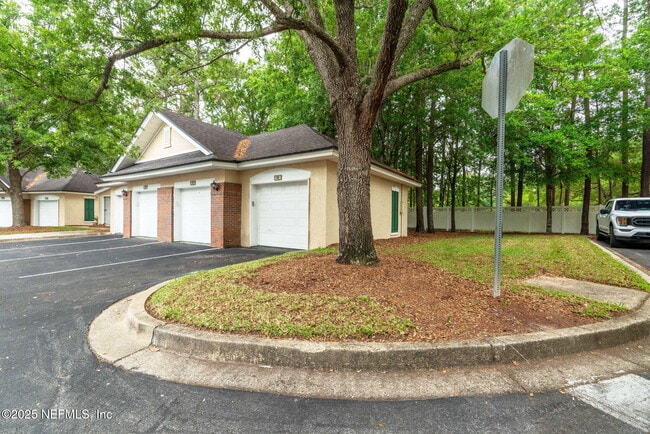 Building Photo - 785 Oakleaf Plantation Pkwy