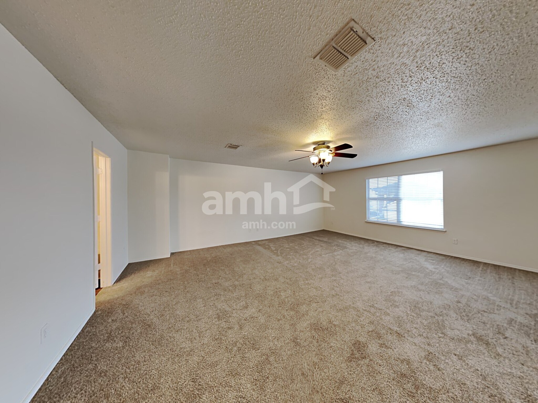 Building Photo - 6803 Lake Jackson Dr