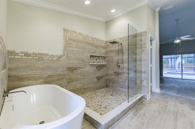 Building Photo - 2709 Herndon St