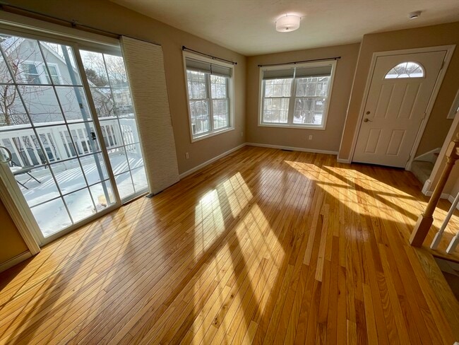 Building Photo - 84 C St