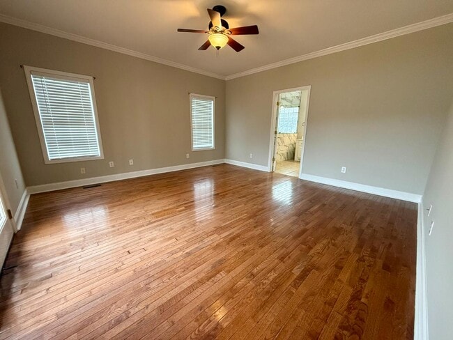 Building Photo - 105 Bent Brook Dr