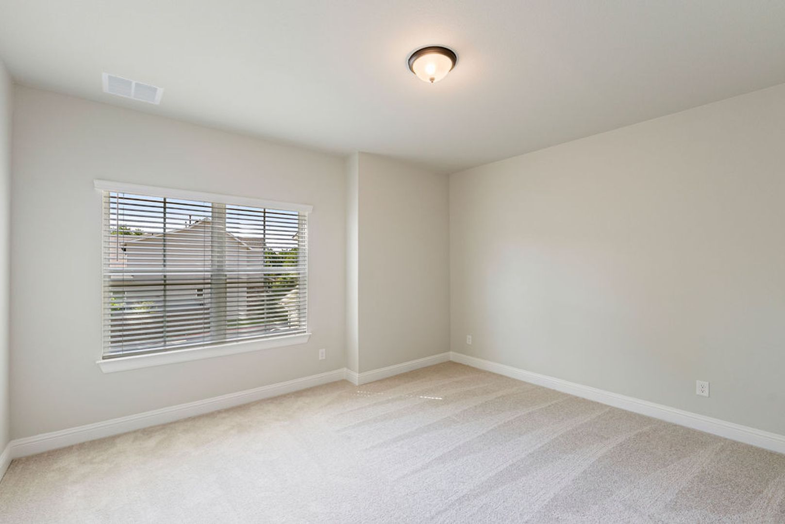 Building Photo - 601 C-Bar Ranch Trl