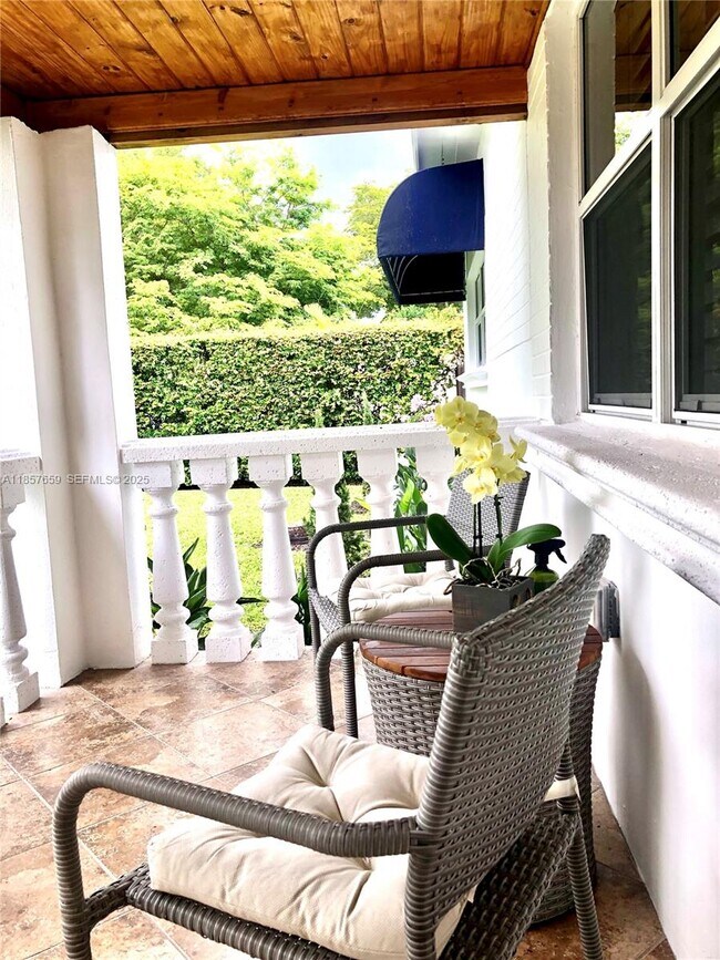 Building Photo - 6450 SW 19th St