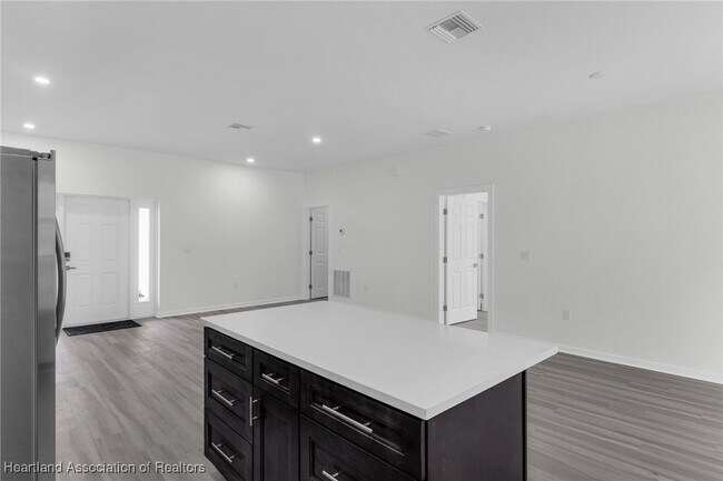 Building Photo - 7539 Bernal Dr