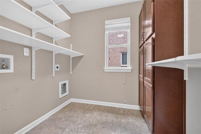 Building Photo - 1572 Lenox Overlook Rd