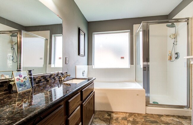 Building Photo - 19943 Black Pearl Ct