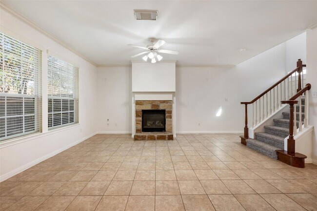Building Photo - 1101 E Parmer Ln