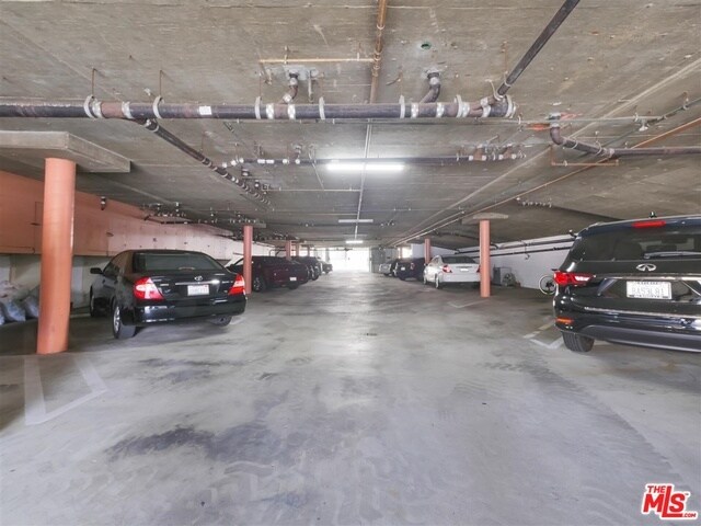 Building Photo - 618 E Magnolia Blvd