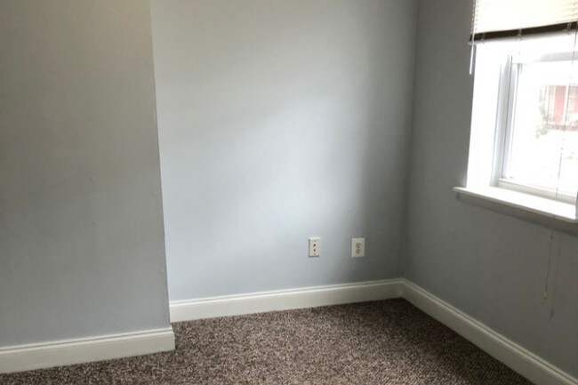 bedroom - 3200 Haverford Ave