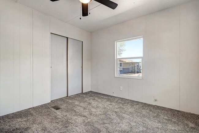 Building Photo - 7112 Pan American Fwy NE