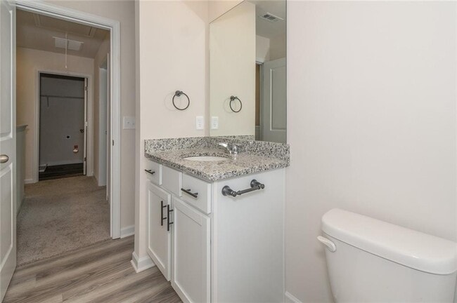Building Photo - 613 Mackenzie Cv