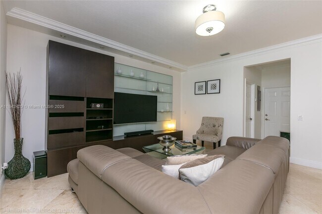 Building Photo - 2564 Jardin Ct