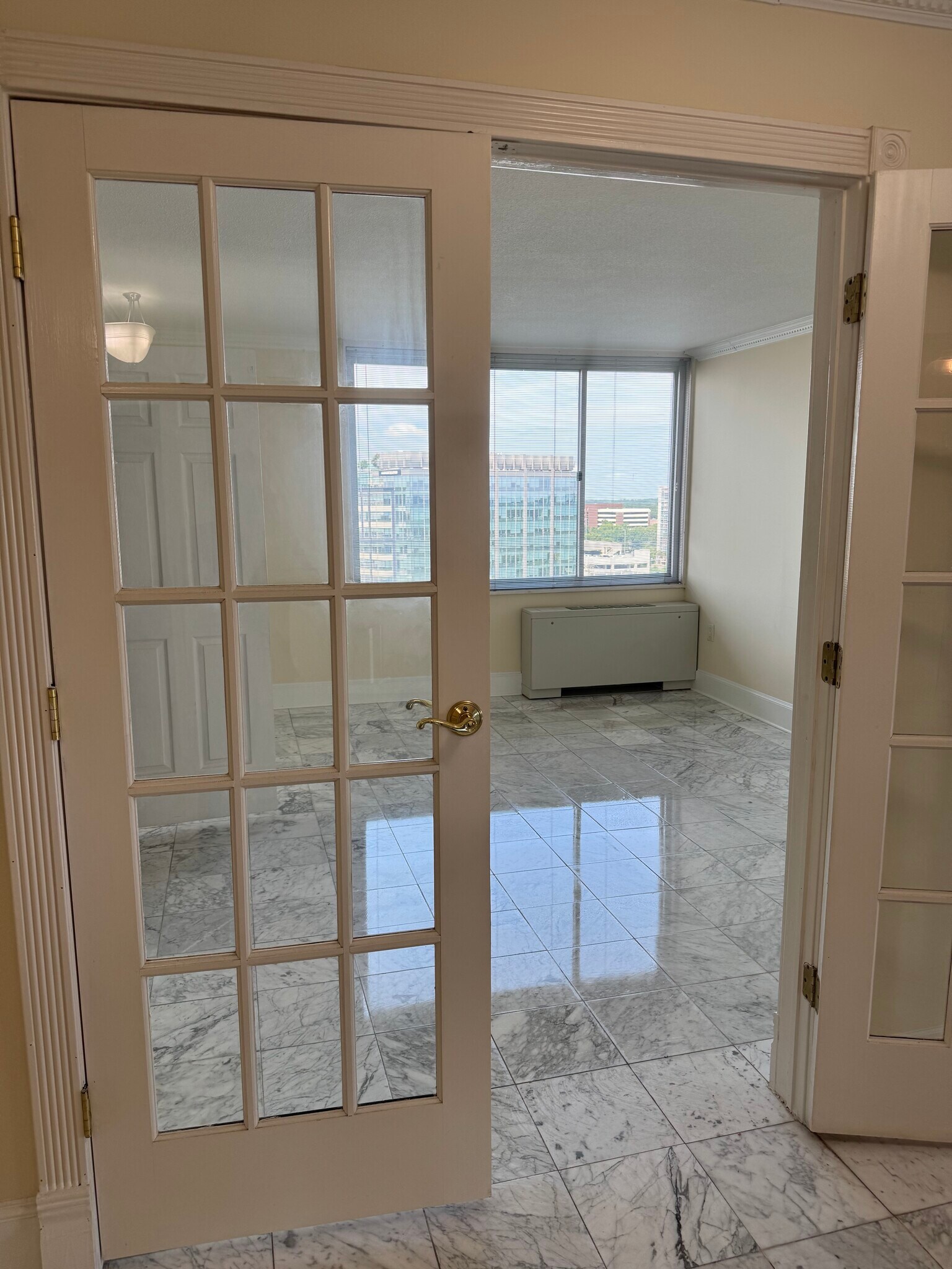 Third Bed or Family Room - 11801 Rockville Pike