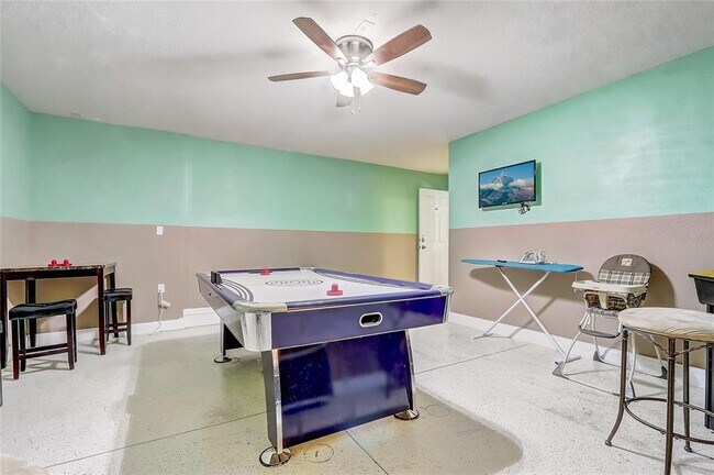 Building Photo - 927 Orange Cosmos Blvd