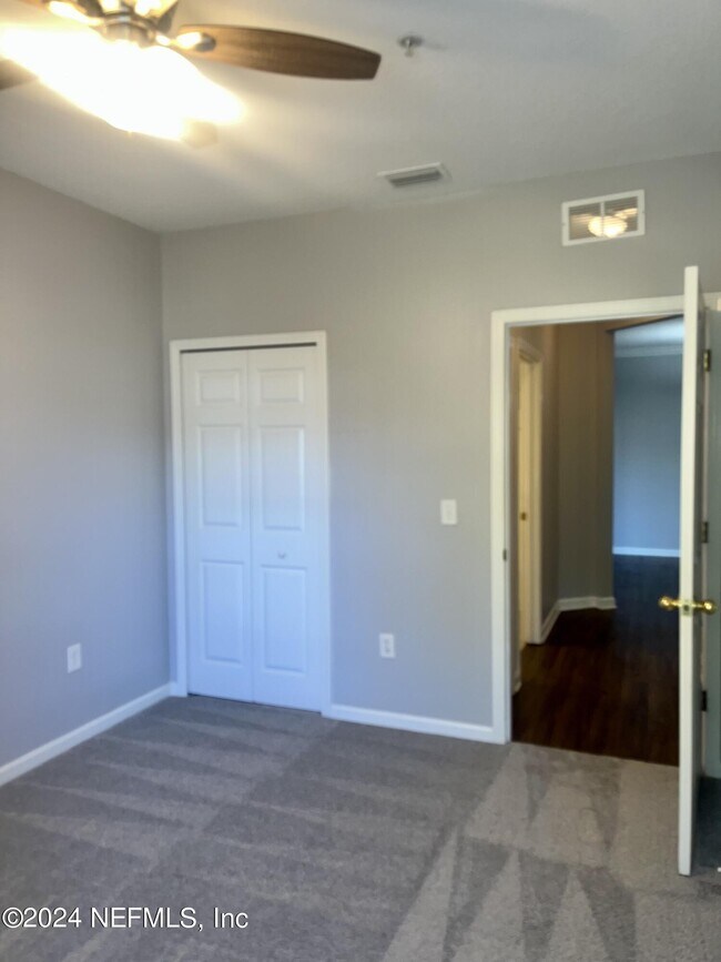 Building Photo - 8227 Lobster Bay Ct