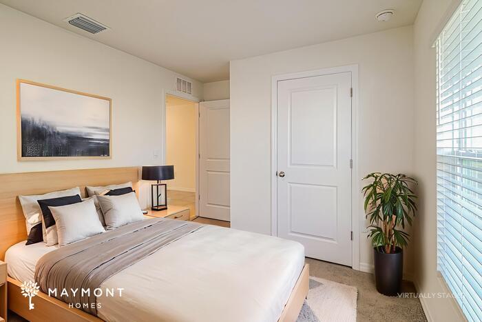 Building Photo - 8633 Triumph Cir