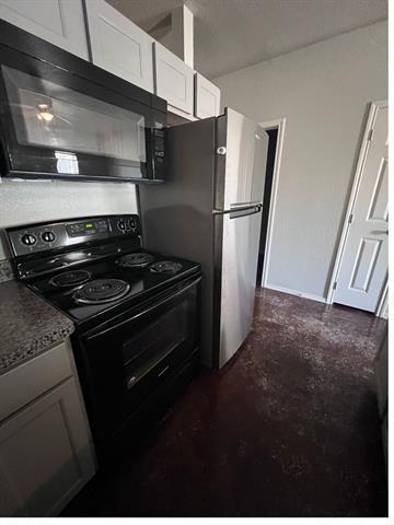 Building Photo - 215 Price Ln