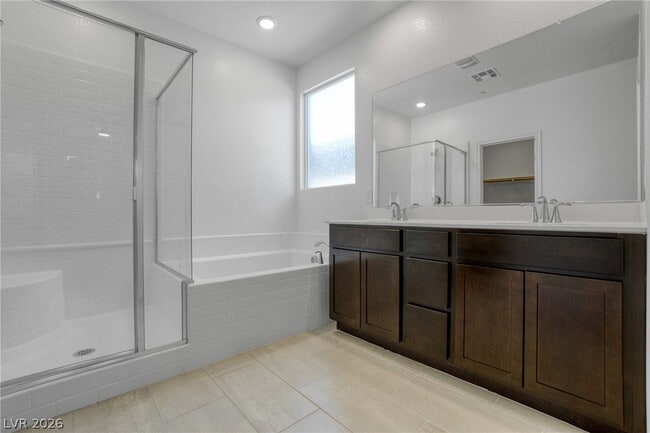 Building Photo - 9770 Redwood Cascade St