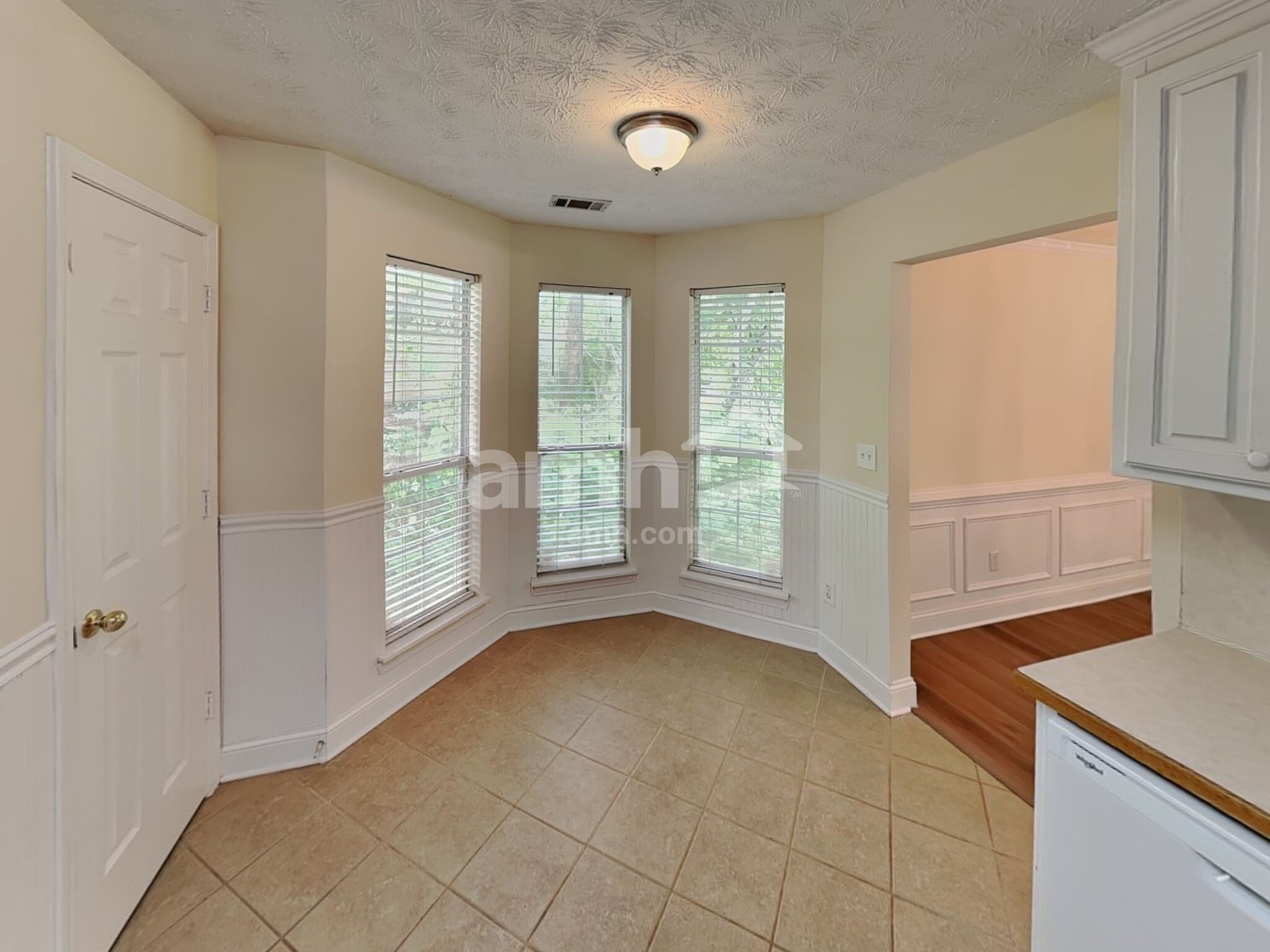Building Photo - 1365 Morrow Dr