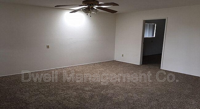 Building Photo - 5240 Margaret St