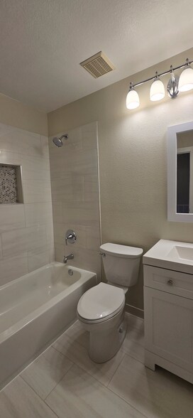 Building Photo - 9824 W Cornell Pl