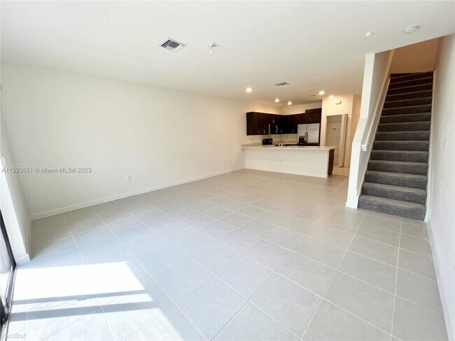 Building Photo - 3 br, 2.5 bath House - 23269 SW 111th Ave