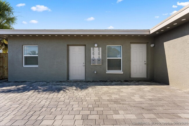 Building Photo - 829 Bayberry Dr