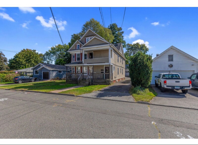 Primary Photo - 14 St Lawrence St