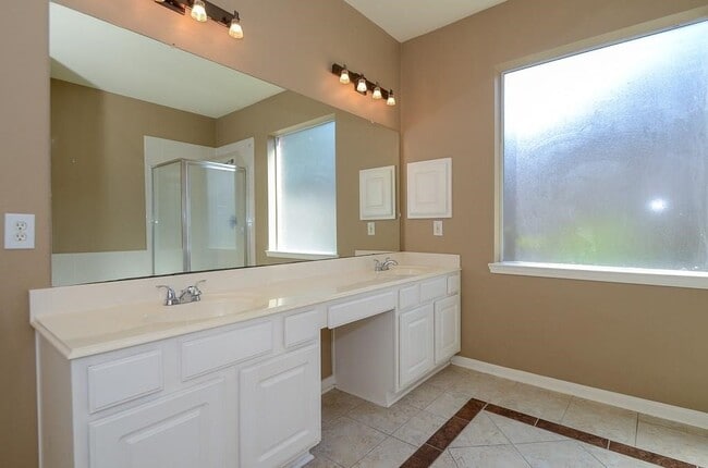 Building Photo - 3706 Bailey Ln